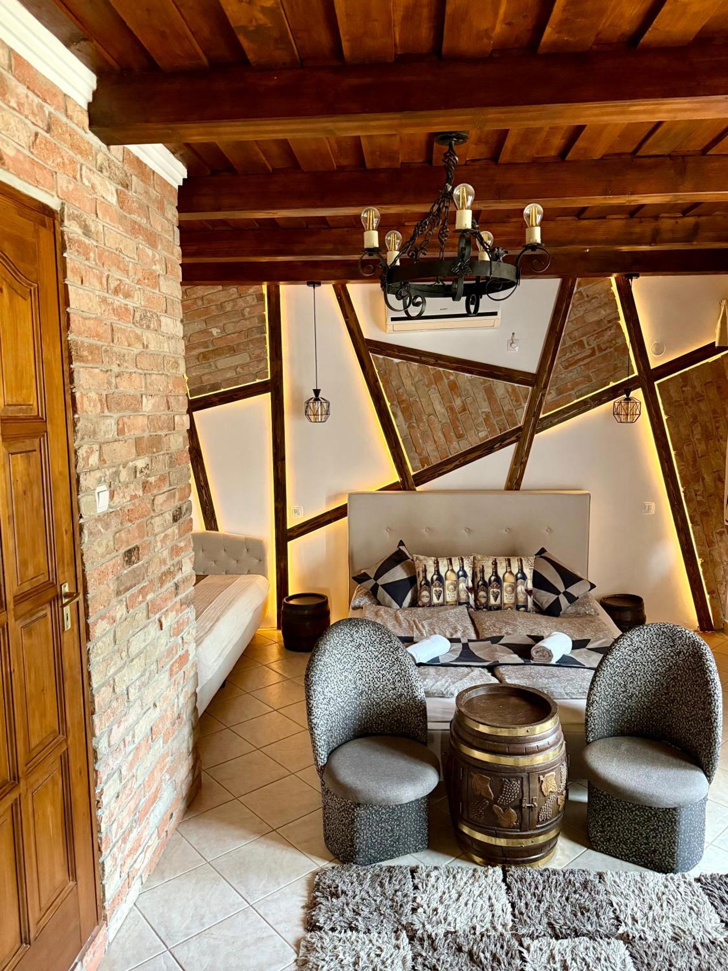 Egri Leanyka Vendeghaz Apartment Екстериор снимка
